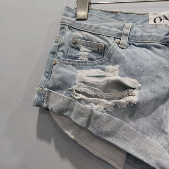 One Teaspoon Bandits Relaxed Fit Denim Shorts Raw Hem Size 27 - Picture 3 of 7